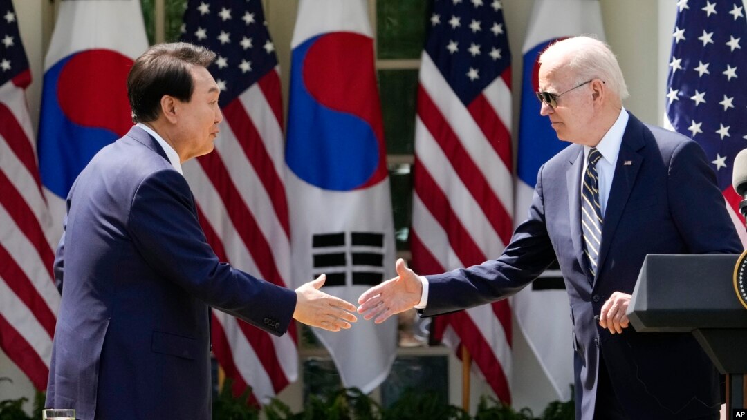南韓總統尹錫悅2023年4月26日在白宮與拜登總統舉行聯合記者會。