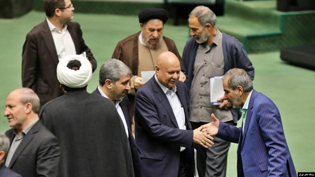 دولت و مجلس در زمینه بودجه سال ۱۴۰۲ اختلاف نظرهایی دارند که در روزهای اخیر پررنگ‌تر شده است.