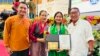 ཚེ་དབང་མཚམས་གཅོད་ལགས་སུ་སྦྱངས་འབྲས་རྩེ་ཕུད་གསེར་གྱི་གཟེངས་རྟགས་གསུམ་ཐོབ་ཡོད་པ།