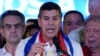 Santiago Peña, candidato presidencial del gobernante Partido Colorado, habla después del cierre de la votación durante las elecciones generales en Asunción, Paraguay, el domingo 30 de abril de 2023. (AP Photo/Jorge Saenz)