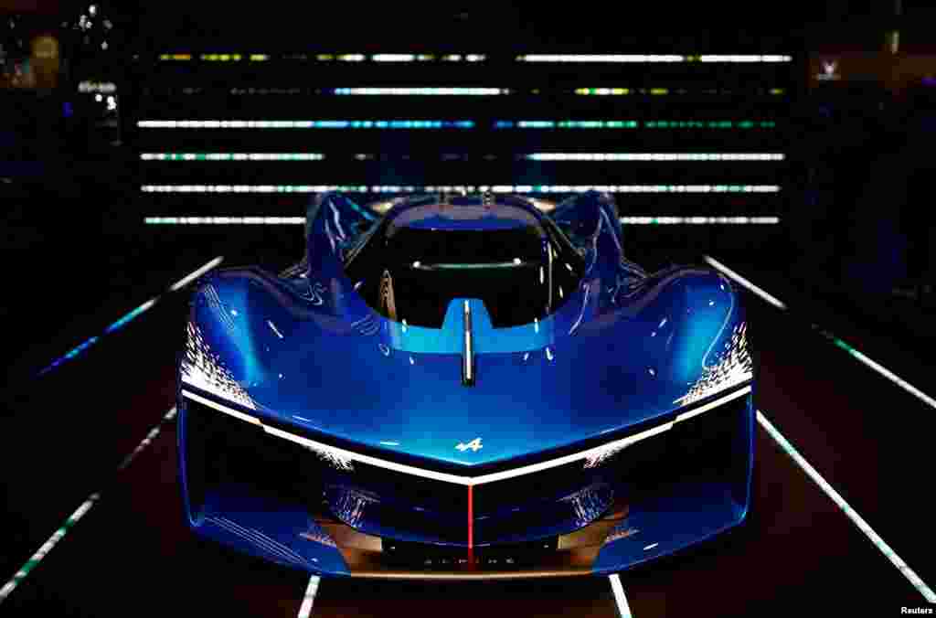The Alpine Alpenglow concept car is pictured at the 2022 Paris Auto Show in Paris, France. 