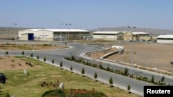 نمایی از تاسیسات غنی سازی یورانیم نطنز واقع در ۲۵۰ کیلومتری جنوب تهران، پایتخت ایران 