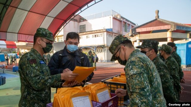 台灣新制14天教召第一天(3月5日)，受召的後備軍人完成報到。 (照片提供：台灣國防部)