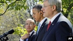Tổng thống Hoa Kỳ Barack Obama mở cuộc họp báo chung với Thủ tướng Canada Stephen Harper, và Tổng thống Mexico Felipe Calderon trong Vườn Hồng Tòa Bạch Ốc, 2/4/12