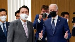 拜登抵達南韓與尹錫悅參訪三星的半導體工廠