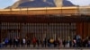 Encuesta: satisfacción de los estadounidenses con la inmigración es la más baja en una década