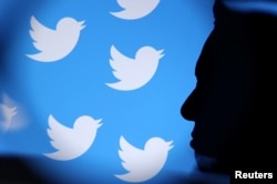 TWITTER-WORKERS/