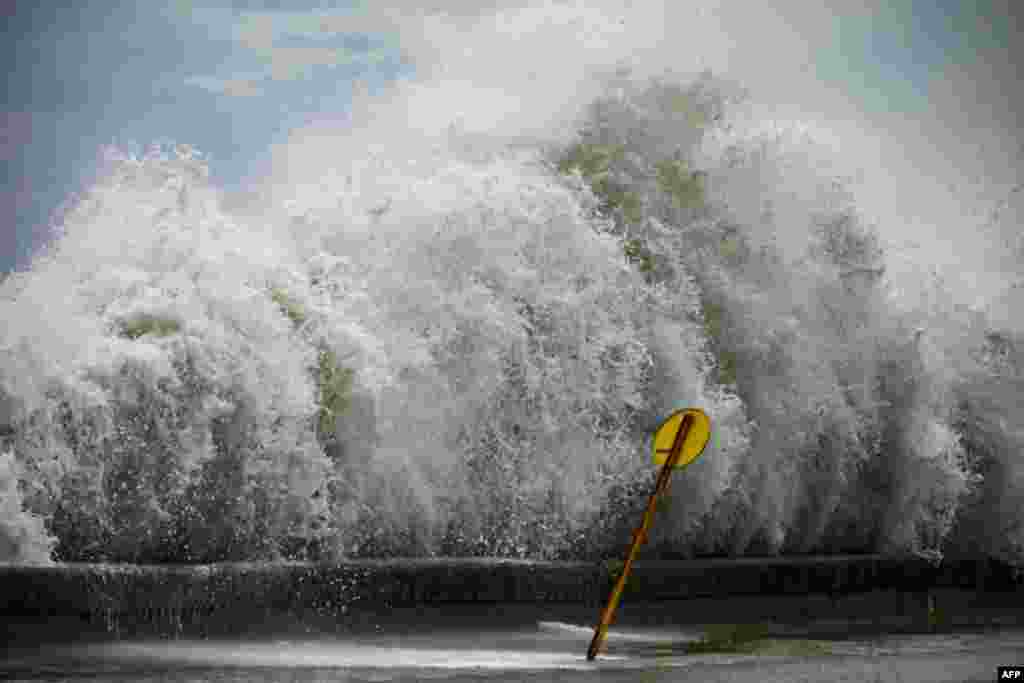 Waves hit the Malecon in Havana, after the passage of Hurricane Ian.