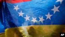 La lancha, de nombre Yonaily José, partió el 23 de abril de Güiria con destino a Trinidad y Tobago y se hundió la víspera en las cercanías de Isla de Patos.