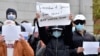 Estudiantes en EEUU dan apoyo a protestas en China