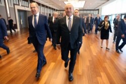 Russian Foreign Minister Sergei Lavrov (L) and Turkish Foreign Minister Mevlut Cavusoglu (R) speak after a news conference in Ankara on June 8, 2022. (Adem Altan/AFP)