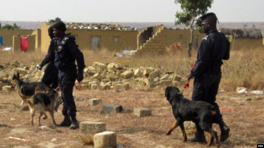 Polícia angolana (foto de arquivo) 