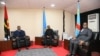 Presidentes João Lourenço, de Angola (esq), Paul Kagame, do Ruanda (cen) e Felix Tshisekedi, da RDC, Luanda, 21 Fevereiro 2020