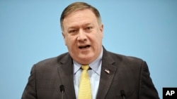 El secretario de Estado, Mike Pompeo, pidió a los países que acaten las sanciones contra Corea del Norte porque el no hacerlo menoscaba el objetivo mundial de lograr la completa desnuclearización de Corea del Norte.