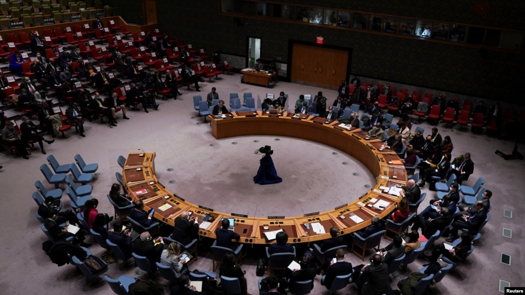 Los embajadores de la ONU durante una reunión del Consejo de Seguridad de las Naciones Unidas en la ciudad de Nueva York, EE. UU., el 27 de febrero de 2022. 