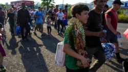 Crecen los retornos de migrantes hondureños mientras expertos piden más protección
