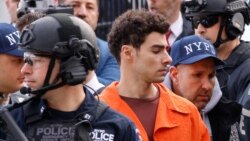 Luigi Mangione, acusado de asesinar al director ejecutivo de UnitedHealthcare, se encuentra en Nueva York