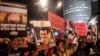Israelitas protestam contra o governo e demonstram apoio aos reféns raptados durante o ataque mortal de 7 de outubro de 2023, em Telavive.

