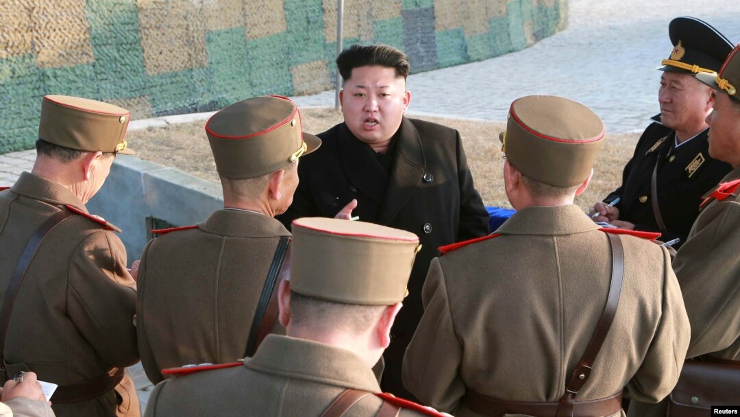 북한 김정은 국방위원회 제1위원장이 인민군 제572대련합부대와 제630대련합부대 관하 부대들의 련합협동훈련을 조직 지도했다고 북한 조선중앙통신이 지난달 23일 보도했다. (자료사진)