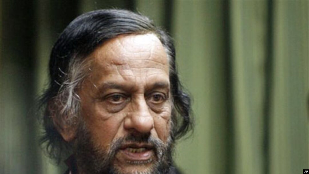 The head of the Intergovernmental Panel on Climate Change Rajendra Pachauri (file photo)