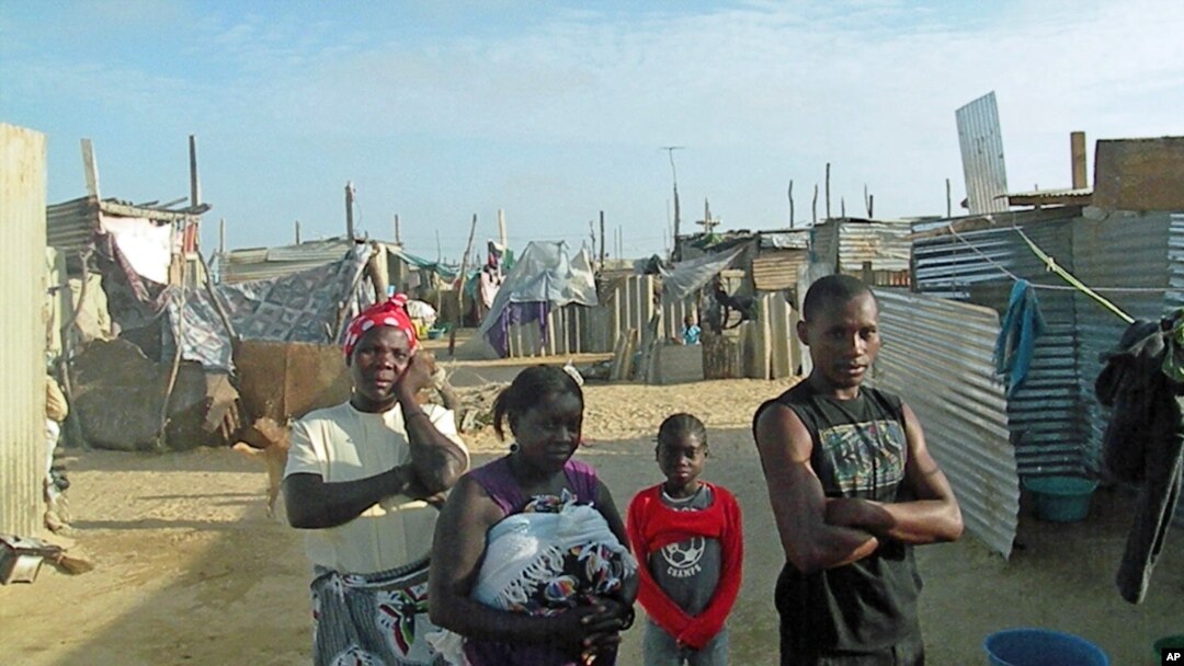 Refugiados das cheias do Namibe, Angola