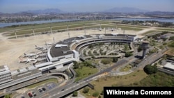 Odebrecht mantiene un puerto permanente en el aeropuerto de Maiquetía en Venezuela.