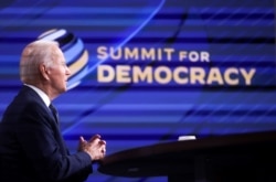 U.S. President Joe Biden convenes a virtual summit with leaders from democratic nations at the State Department's Summit for Democracy, at the White House, on December 9, 2021. (Leah Millis/Reuters)