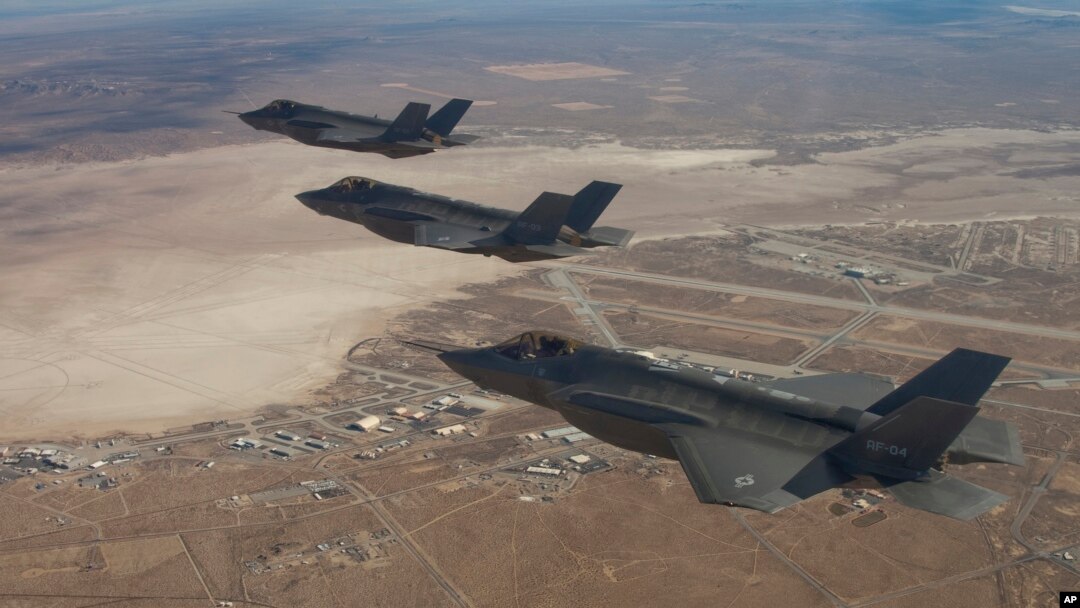 El tuit de Trump sobre los F-35 hizo que las acciones de Lockheed cayeran al cerrar el mercado y subieran las de Boeing.