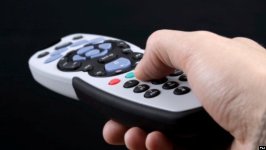 Los televidentes podrían navegar la web en sus televisores con la ayuda de nueva tecnología.
