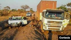 Estrada no Moxico (Foto de arquivo)