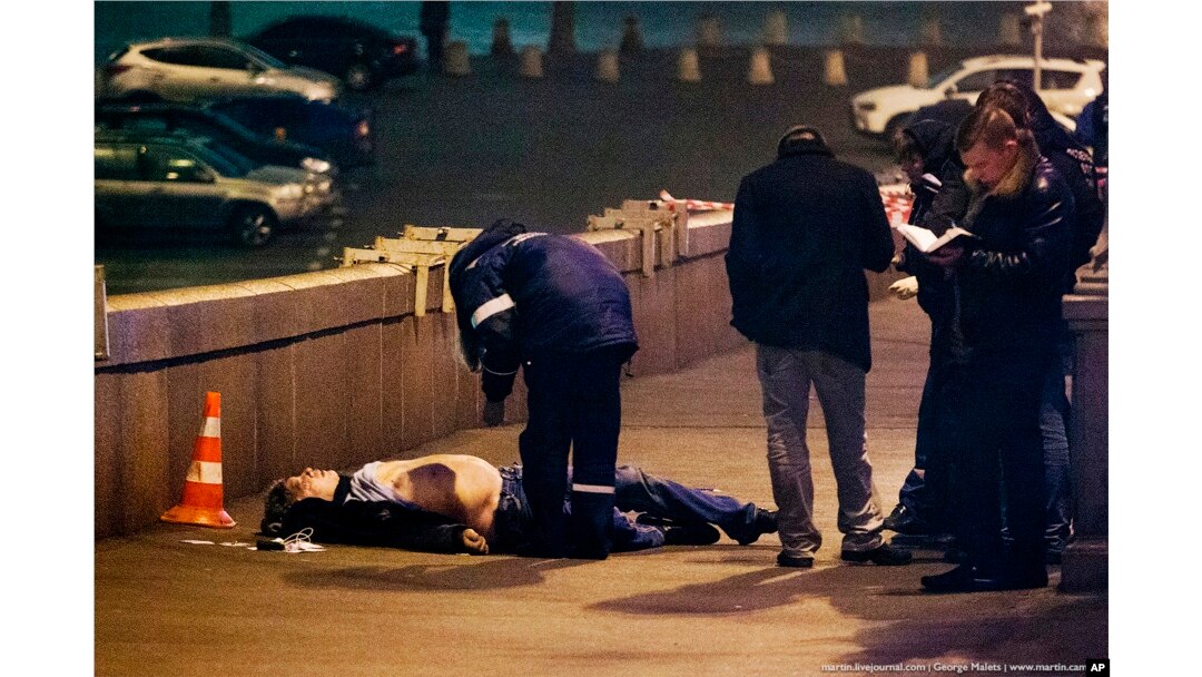 Boris Nemtsov Kreml yaqinida otib o'ldirilgan