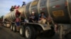 Caravana de migrantes hace un alto en México para seguir hacia EE.UU.