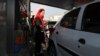 Se desatan protestas en Irán por alza en precios de gasolina