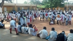 Angola: Estudantes e pais supresos com institutos ilegais e MEA pede responsabilização