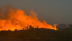 Autoridades en Nueva York investigan un incendio en Long Island que dañó viviendas y dejó cientos de hectáreas destruidas.

