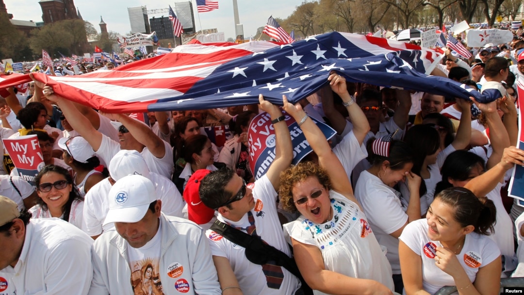 Las organizaciones hispanas planean una multitudinaria marcha en Washington para este próximo 10 de abril, con el objetivo de presionar al Congreso por una reforma migratoria. 