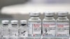 FDA da luz verde a refuerzos de Pfizer y Moderna para mayores de 18 años