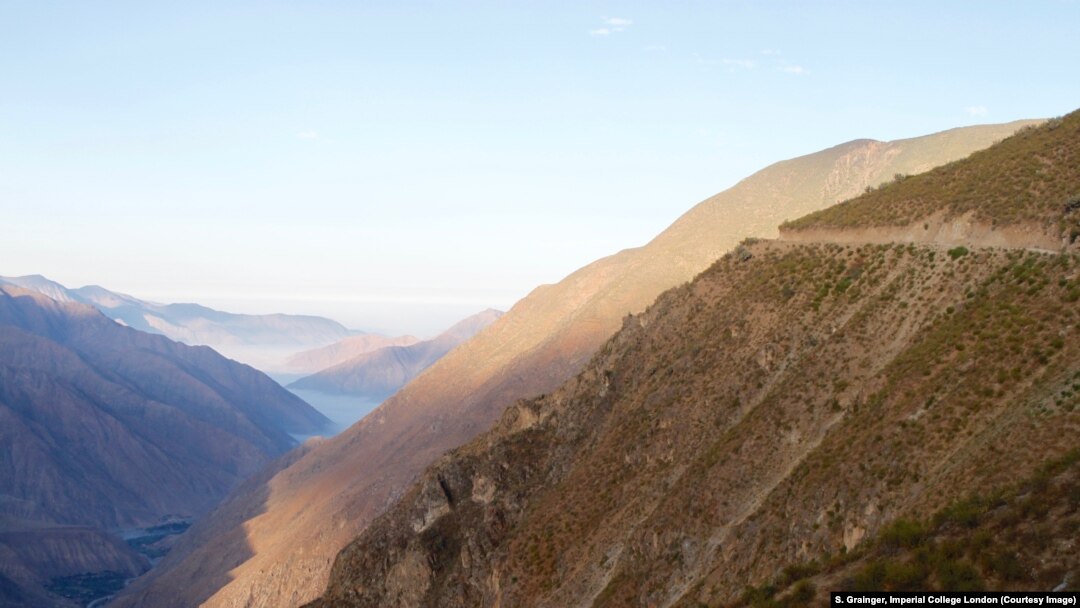 View of the Andean highlands where Huamantanga is located. The city of Lima is located downstream in the horizon background.