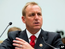 ARCHIVO - El representante Jeff Denham, republicano por California en la Cámara de Representantes. Foto: Julio 23, 2013.