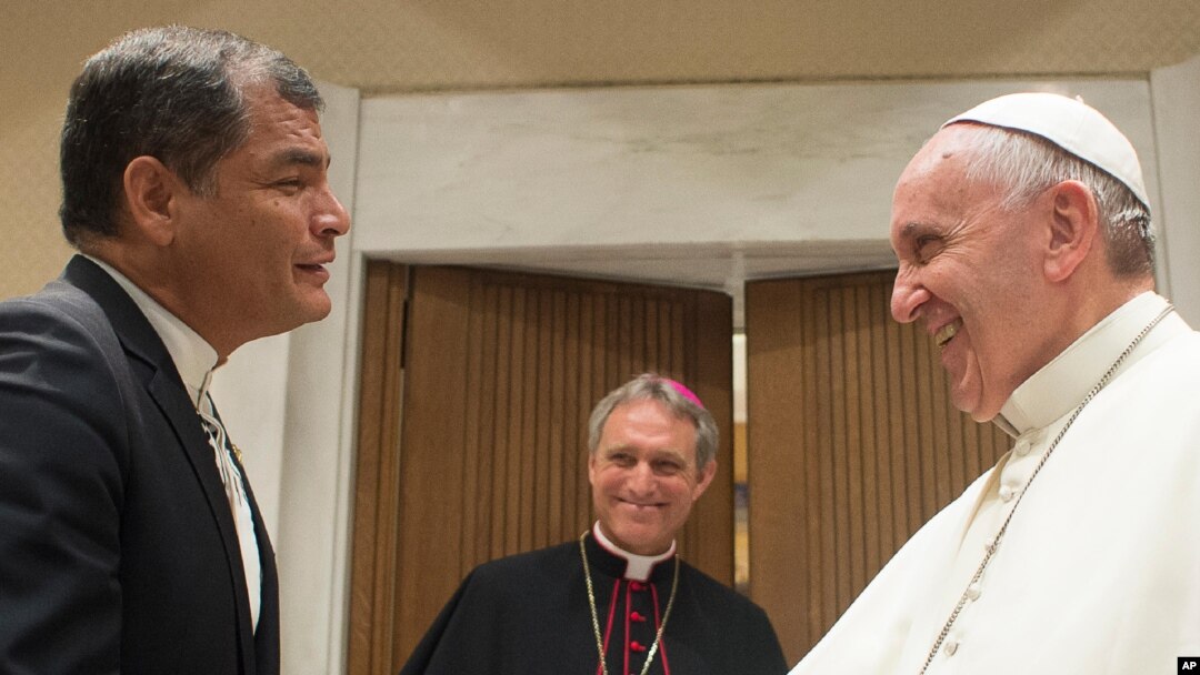 La policía de Ecuador mantiene fuertes medidas de seguridad para custodiar al papa Francisco en todos los eventos que llevará a cabo en la capital ecuatoriana.