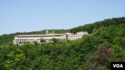 Trisulti Charterhouse, a 13th century monastery in Collepardo, in the central Italian province of Frosinone, is seen on the slopes of a forested peak 825 meters above sea level. (Photo by J. Dettmer/VOA)