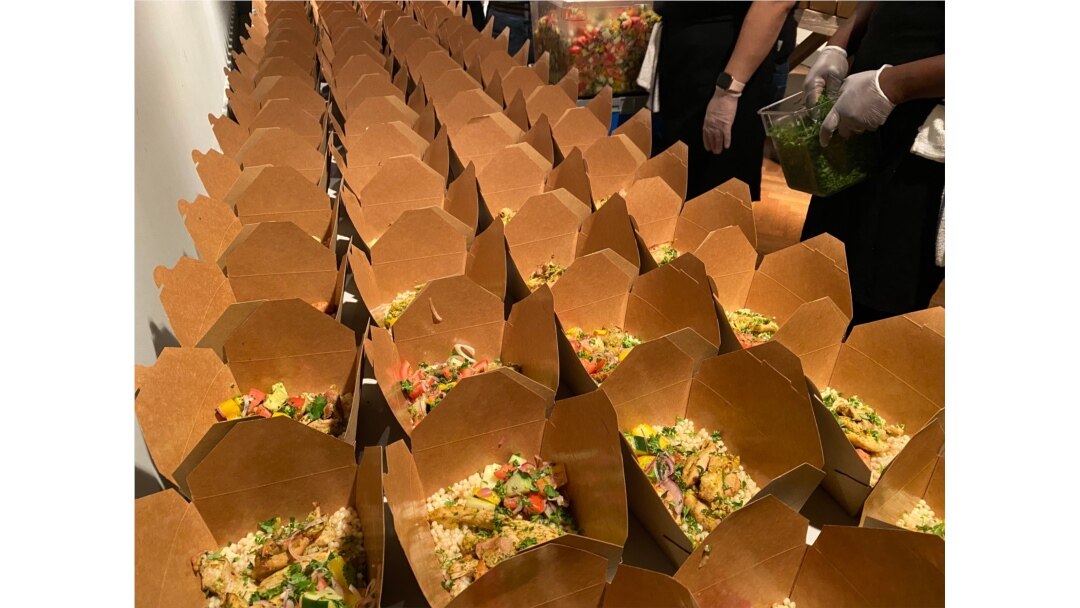 Para Stein y su personal, es sumamente importante que cada plato que se otorgue provenga de una fuente saludable y fresca.