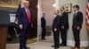 Trump muestra postura firme mientras EEUU compite con China en desarrollo de la inteligencia artificial