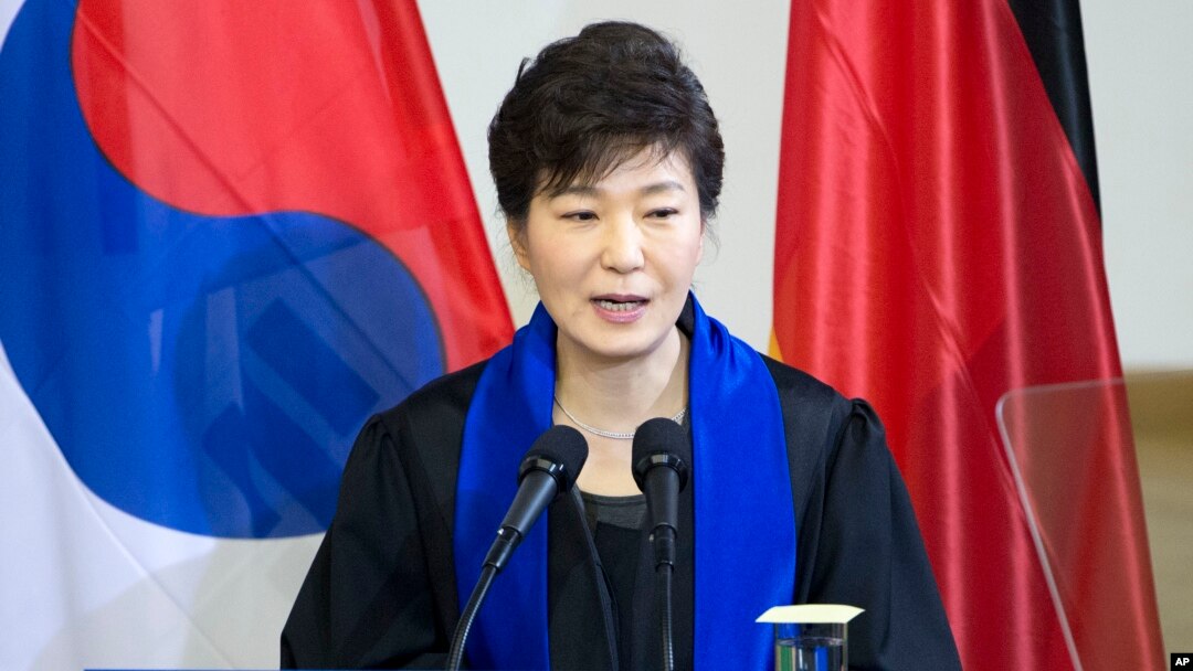 지난 3월 독일을 방문한 박근혜 한국 대통령이 드레스덴공대에서 기념연설을 하고 있다.
