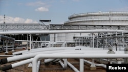 Нефтехранилище близ Нелагозевеса, Чехия (архивное фото)