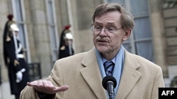 Chủ tịch Zoellick sẽ họp với giới chức Côte d'Ivoire để thảo luận về phương cách hỗ trợ cho chính phủ của Tổng thống Ouattara được bầu lên bằng đường lối dân chủ