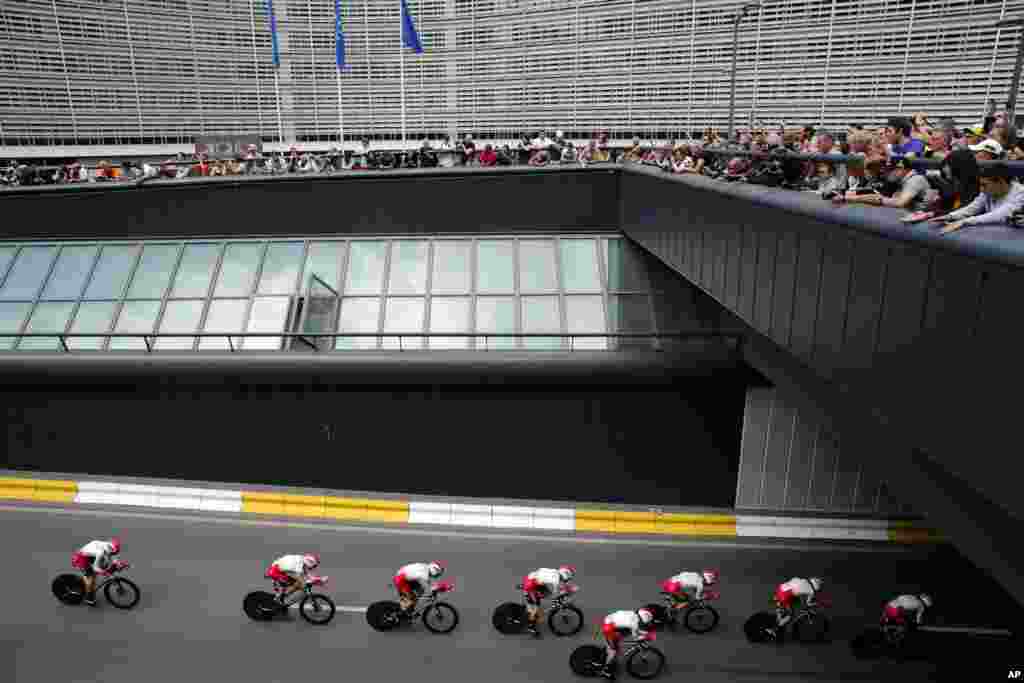 Cofidis Solutions Credits team strains during the second stage of the Tour de France cycling race, a team time trial over 27.6 kilometers (17 miles) with start and finish in Brussels, Belgium.