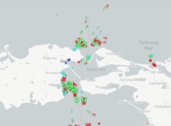 A web screenshot of a map from marinetraffic.com showing navigation routes in the Kerch Strait from November 29, 2021.