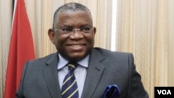 Angola ministro dos negócios estrangeiros George Chikoti