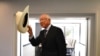EE. UU. y México negocian visados para los agentes de la DEA. Foto: El embajador de EE. UU. en México, Ken Salazar, se despide después de hablar sobre las negociaciones en curso entre ambas naciones, en la Ciudad de México, el martes 9 de noviembre de 2021. (AP Foto/Marco Ugarte)